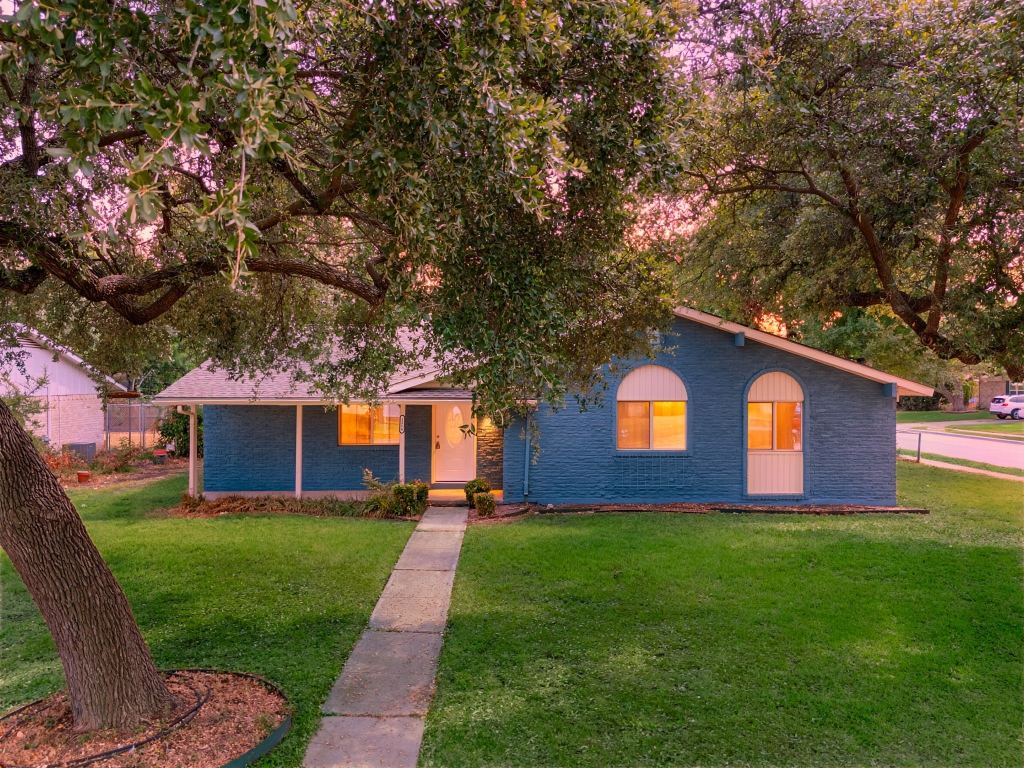 1216 Briarcove Drive, Richardson, TX 75081 — photo 1