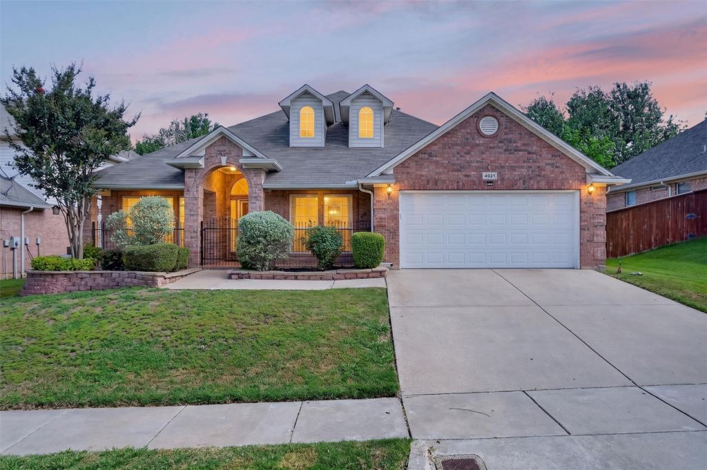 4821 Diamond Trace Trail