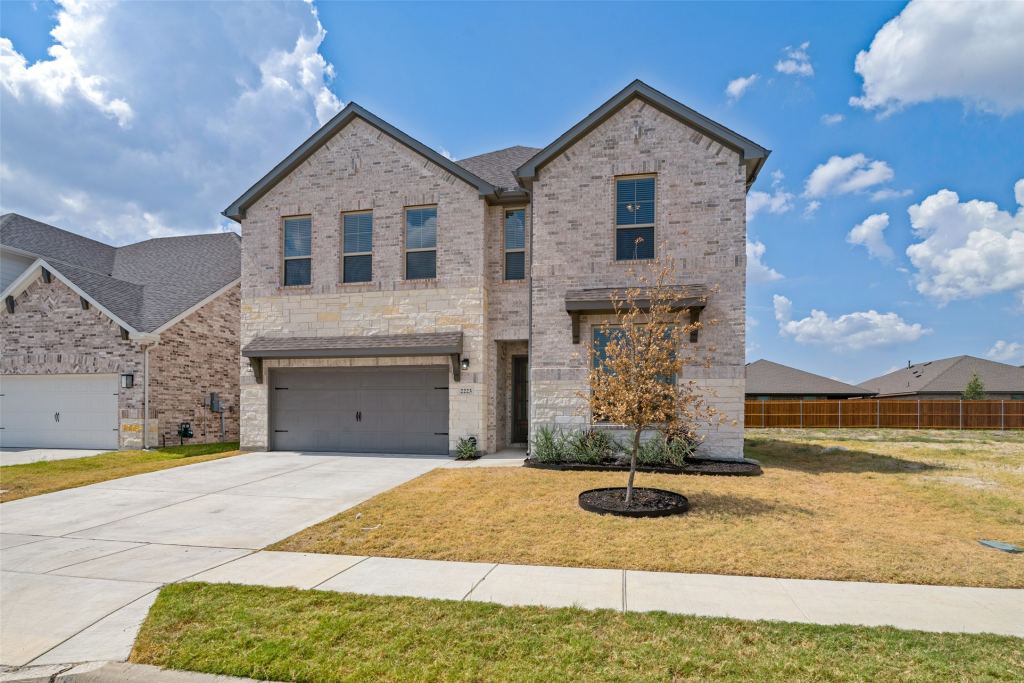 2223 Liberty Crossing Avenue, Royse City, TX 75189 — photo 1