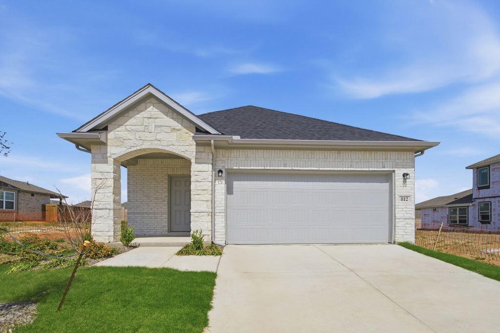 812 Antioch Drive, Princeton, TX 75071 — photo 1
