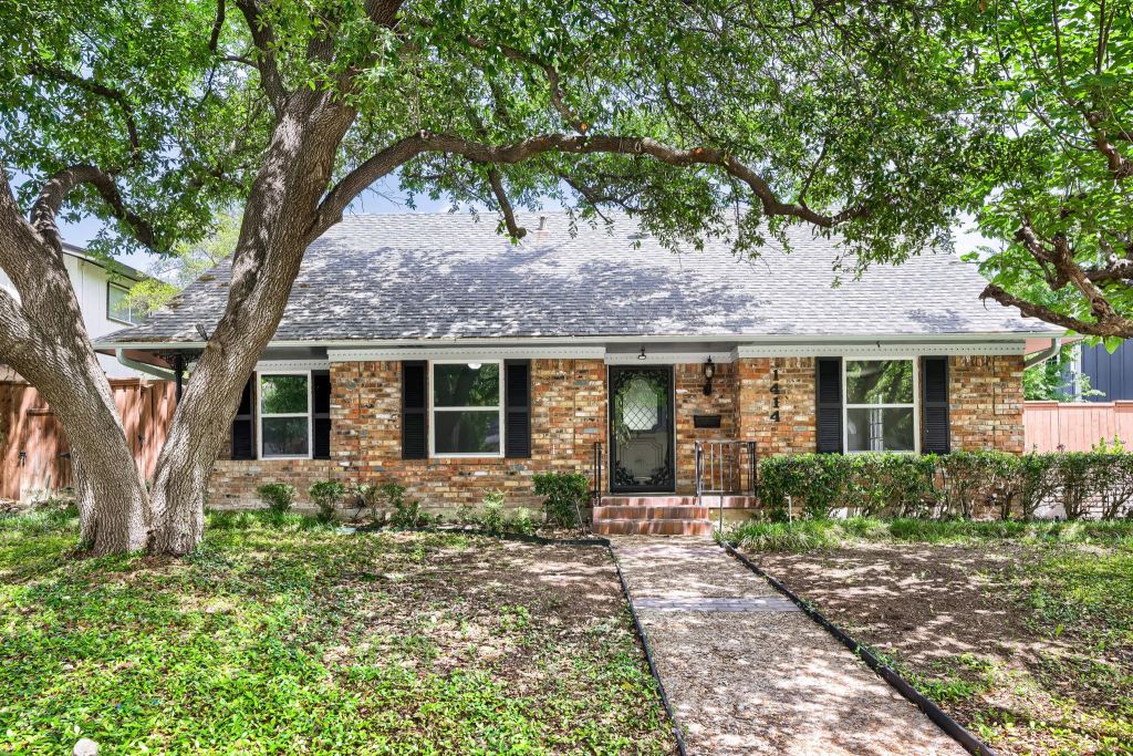 1414 Dumont Drive, Richardson, TX 75080 — photo 1