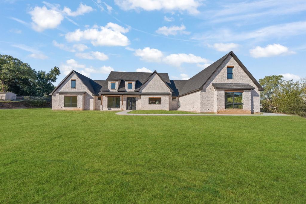 3432 Enchanted Acres Drive