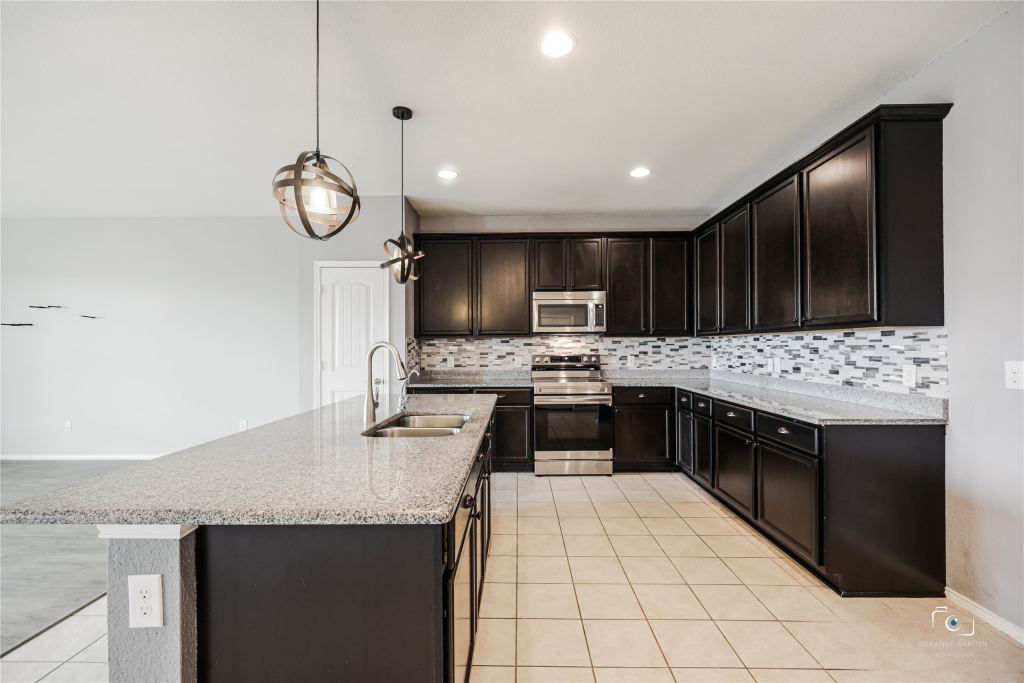 3428 Wavecrest Lane, Denton, TX 76208 — photo 1