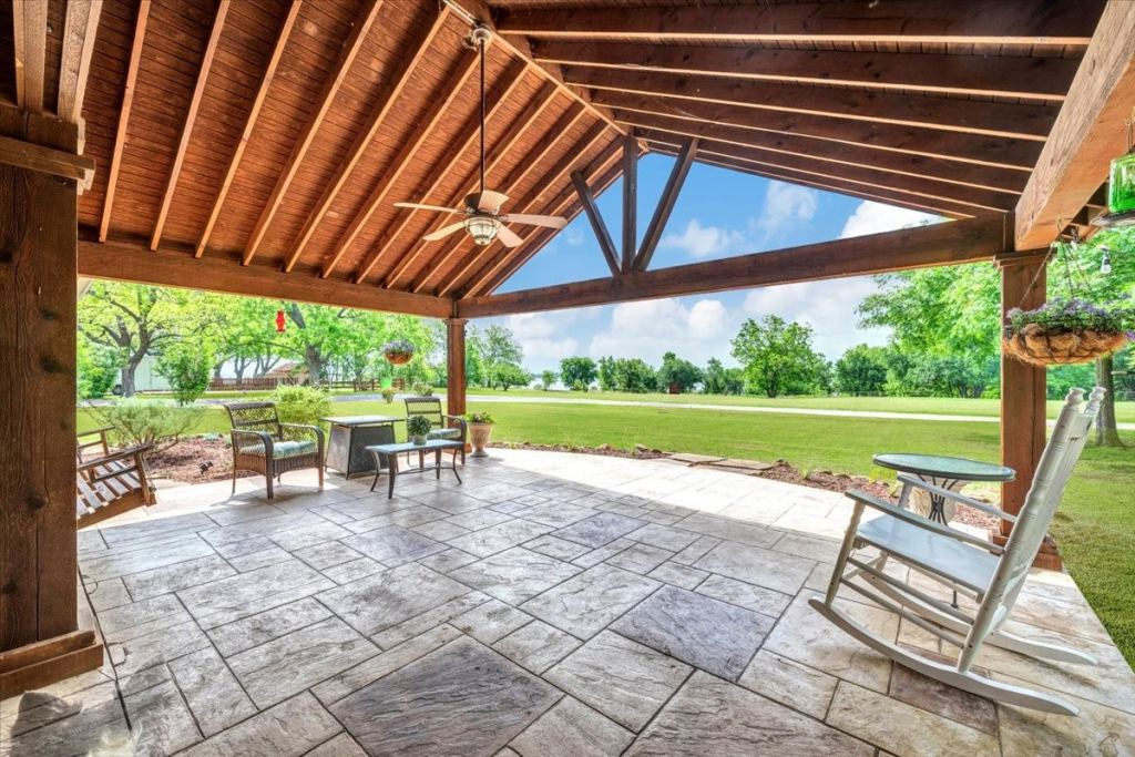 10592 Tree Lane, Princeton, TX 75407 — photo 1