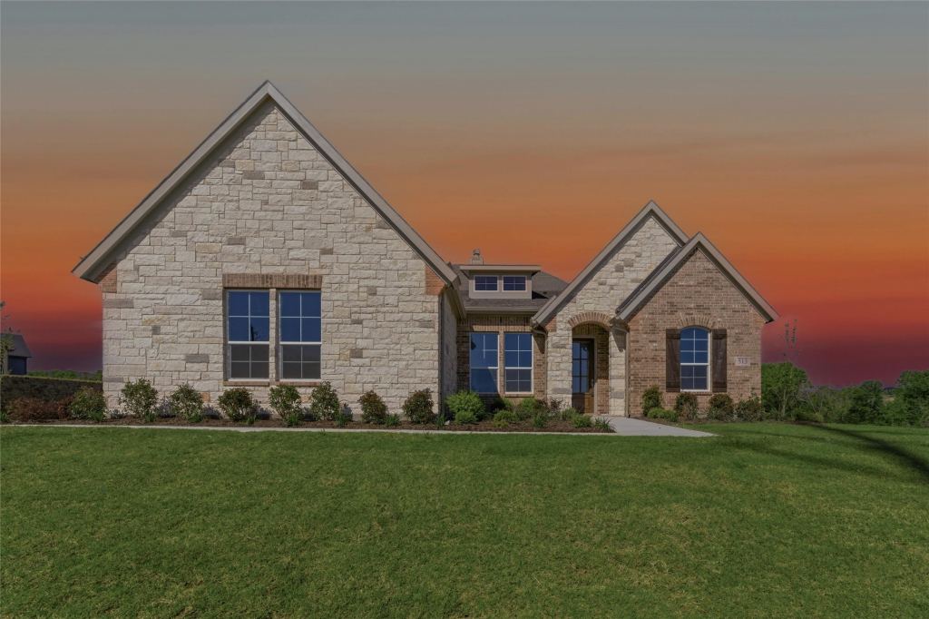 513 Lantana Drive, Weatherford, TX 76085 — photo 1