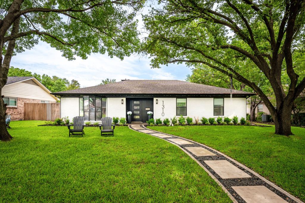 1310 Seminole Drive, Richardson, TX 75080 — photo 1