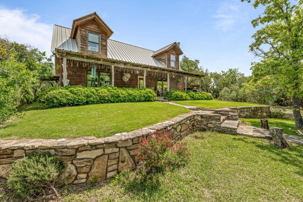 493 Private Road 1673, Stephenville, TX 76401 — photo 1