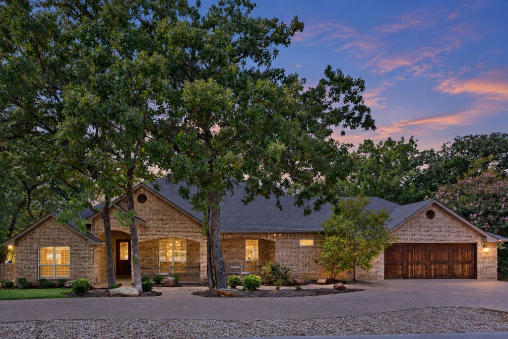 6318 Sonora Drive, Granbury, TX 76049 — photo 1