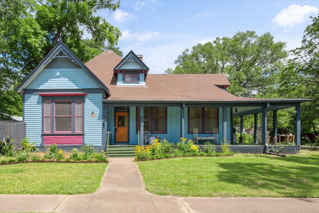 1302 W 5th Avenue, Corsicana, TX 75110 — photo 1