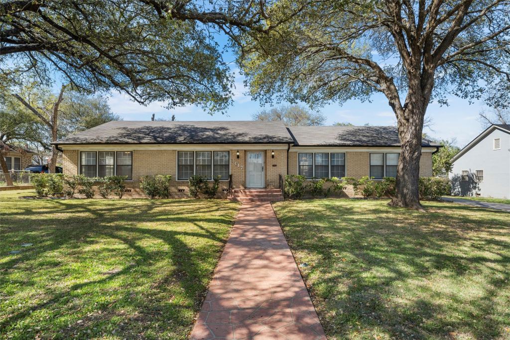 3117 Colcord Avenue, Waco, TX 76707 — photo 1