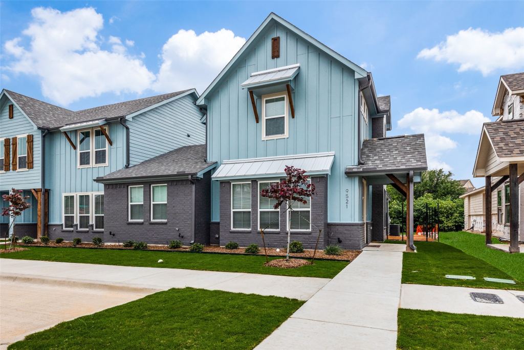 9521 Thorncrown Lane, Fort Worth, TX 76179 — photo 1
