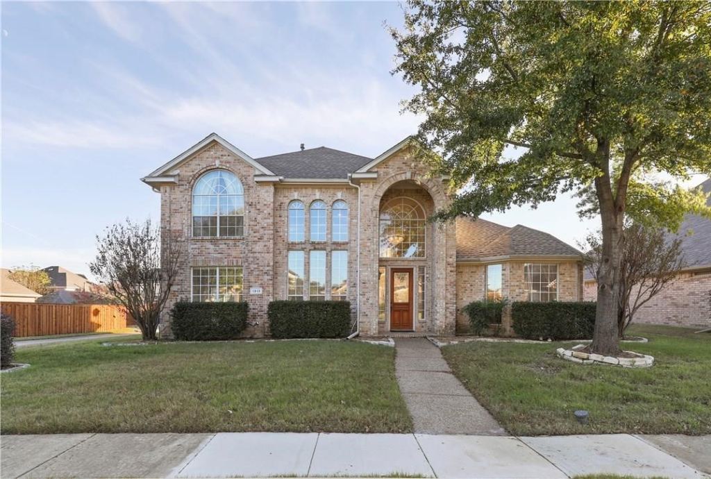 1313 Bradbury Drive, Carrollton, TX 75007 — photo 1