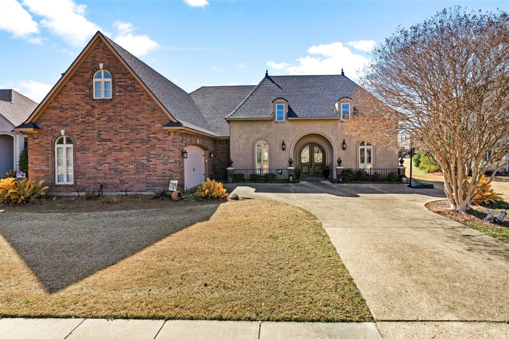 520 Canterbury Lane