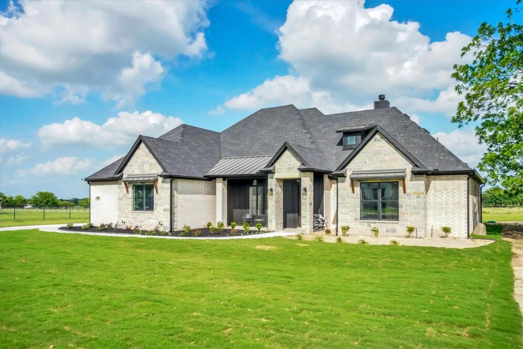 1028 Henry Way, Springtown, TX 76082 — photo 1