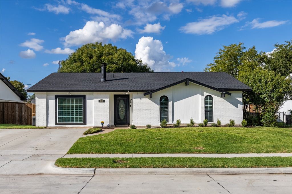 310 Glendale Drive, Grand Prairie, TX 75052 — photo 1