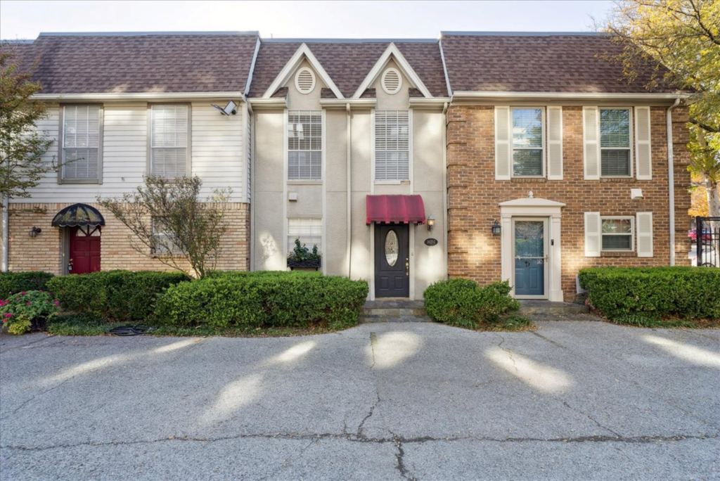 3627 Dickason Avenue C, Dallas, TX 75219 — photo 1