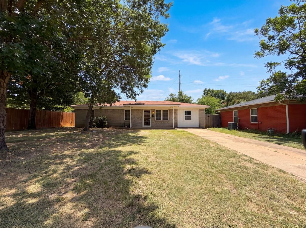 2008 Vickie Drive, Irving, TX 75060 — photo 1