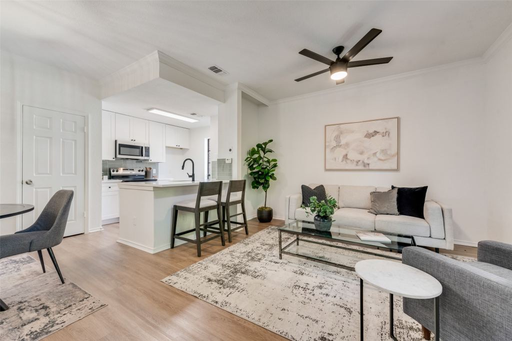 14333 Preston Road 1208