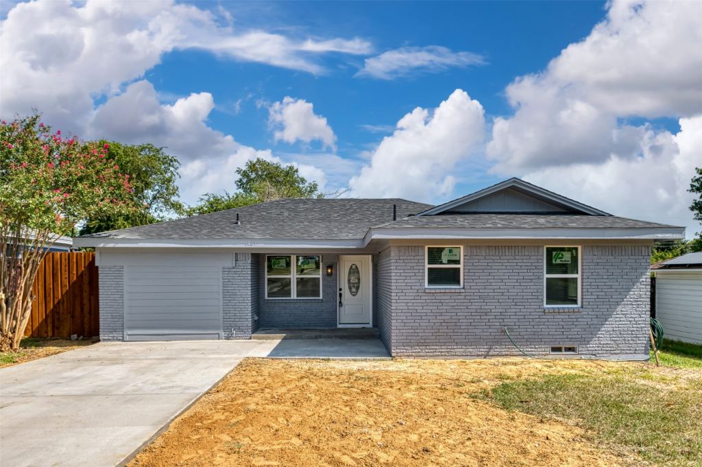 1409 W Bruton Road, Mesquite, TX 75149 — photo 1