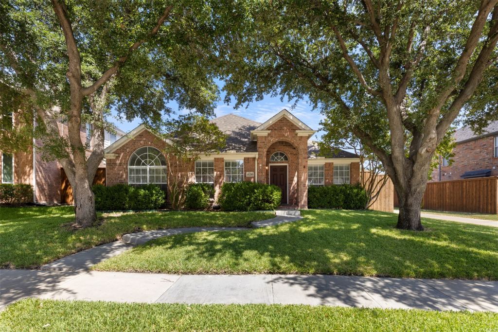 11210 Balcones Drive, Frisco, TX 75033 — photo 1