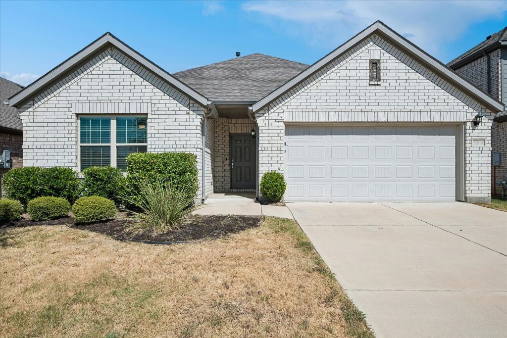 3304 Macaw Road, Celina, TX 75009 — photo 1
