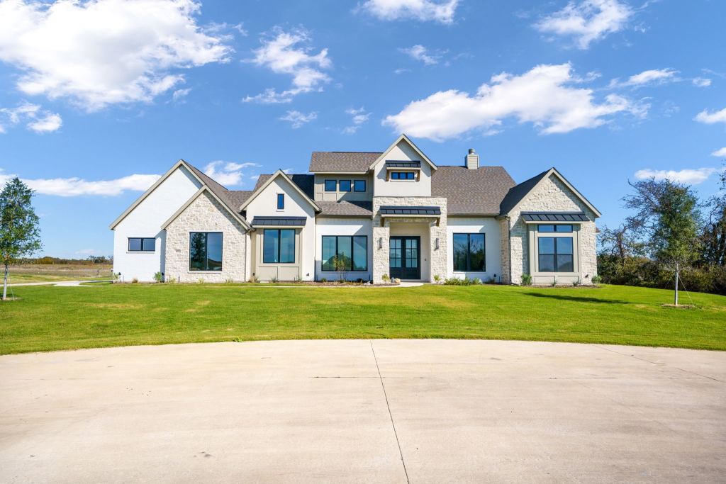 6250 Mcchesney Drive, Midlothian, TX 76065 — photo 1