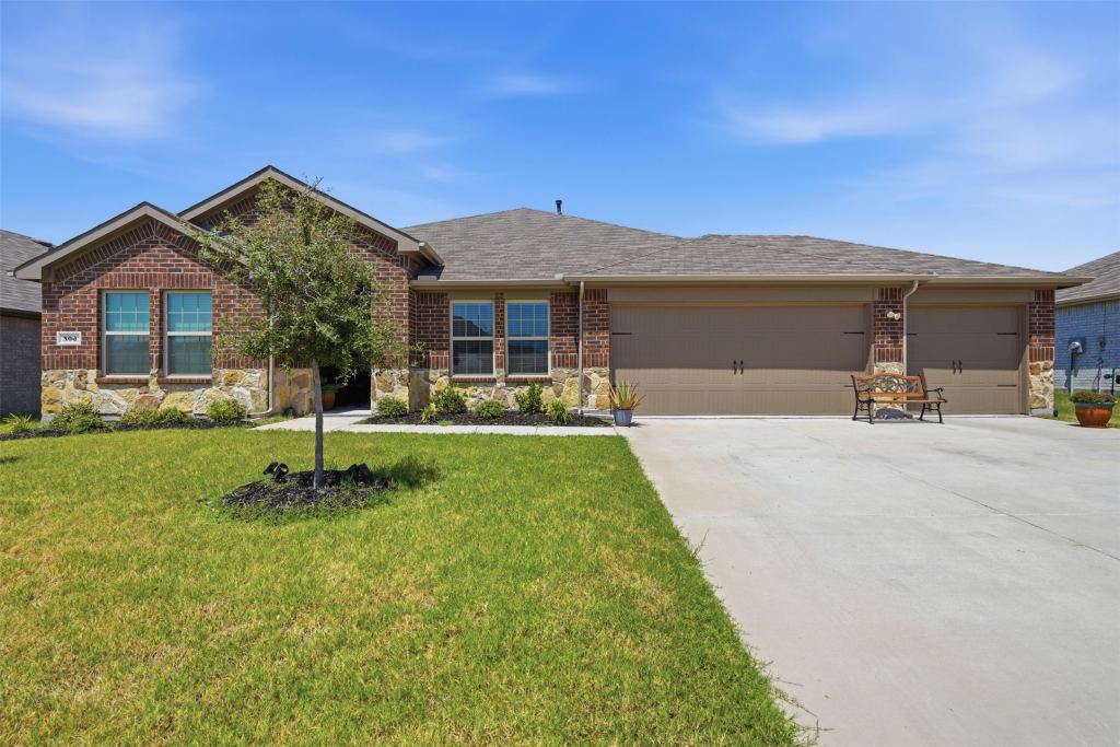 500 Shady Bank Way, Nevada, TX 75173 — photo 1