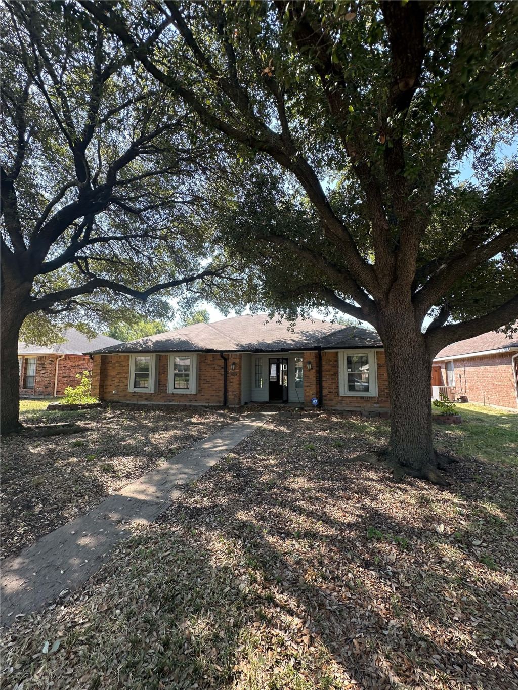 2032 Lansdown Drive, Carrollton, TX 75010 — photo 1