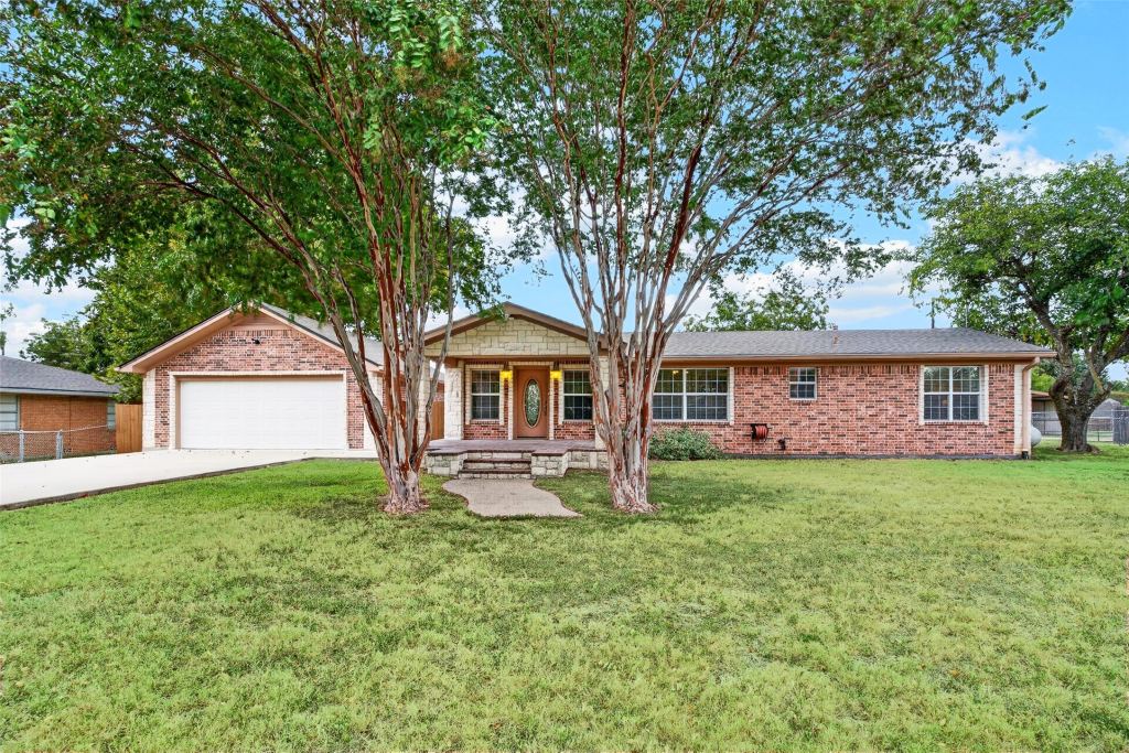 590 Bosque Lane