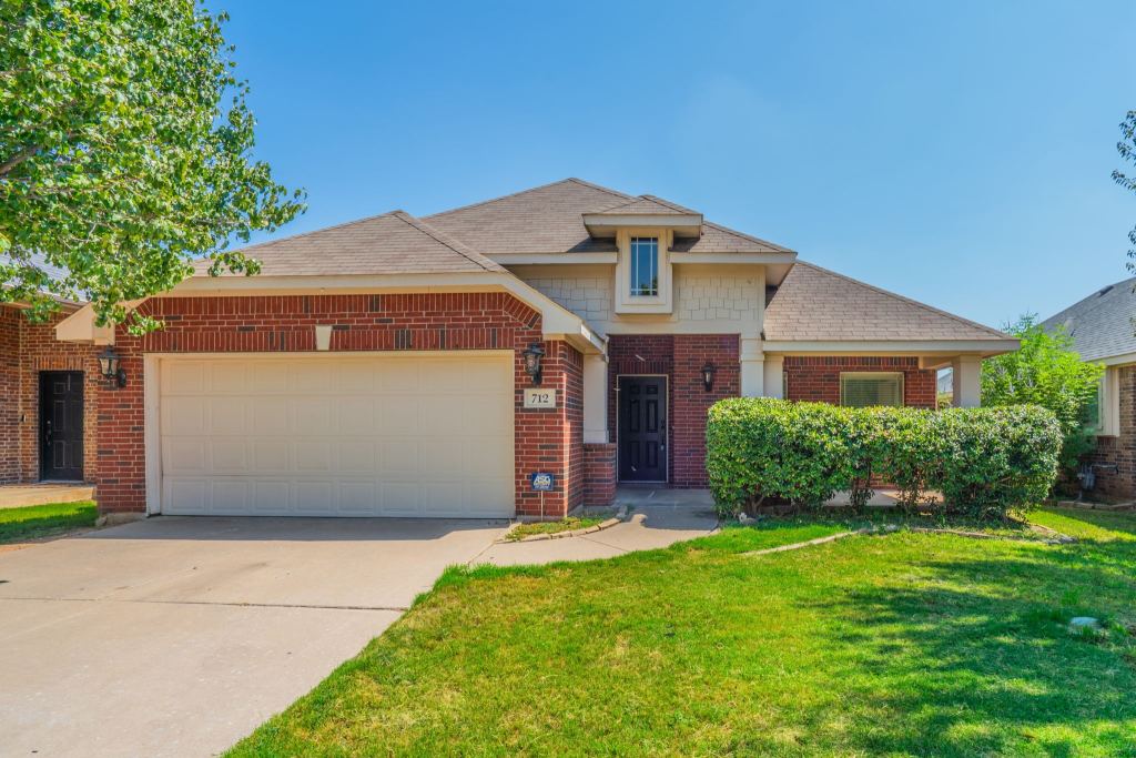 712 Cheryl Street, Crowley, TX 76036 — photo 1