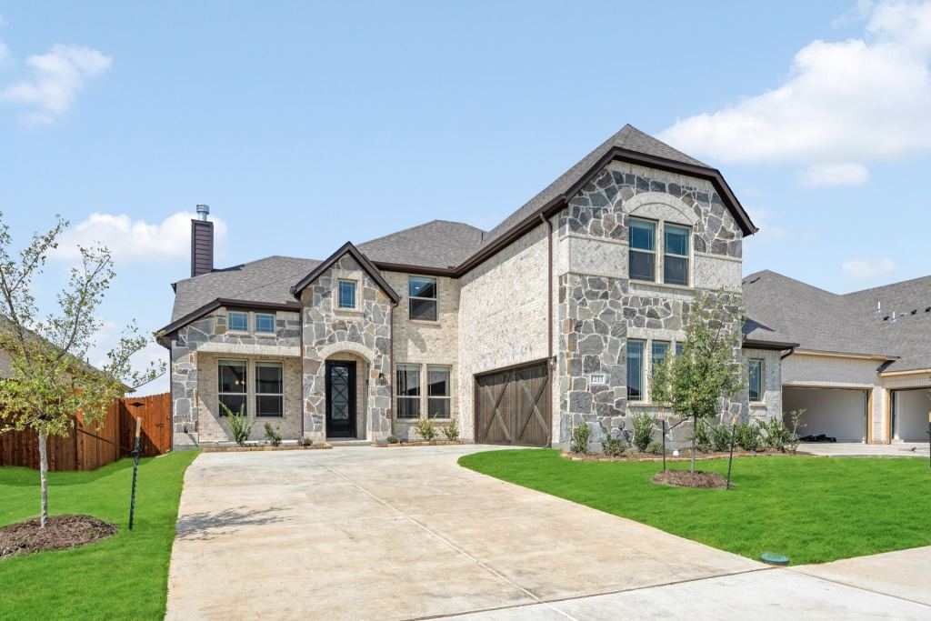 1213 Summer Grove Drive, Midlothian, TX 76065 — photo 1