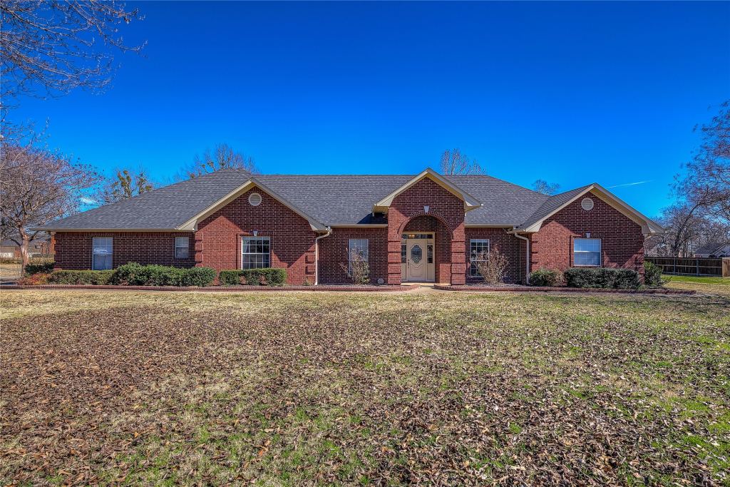 302 Briarwood Lane, Sulphur Springs, TX 75482 — photo 1