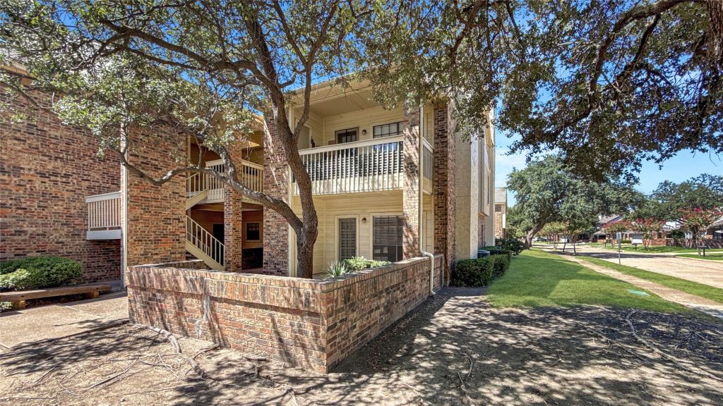 3110 Devonshire Drive 115, Plano, TX 75075 — photo 1