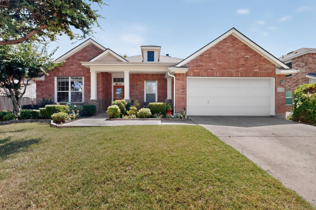 1635 Luckenbach Drive