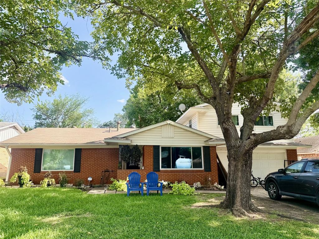 7508 S College Circle, North Richland Hills, TX 76180 — photo 1