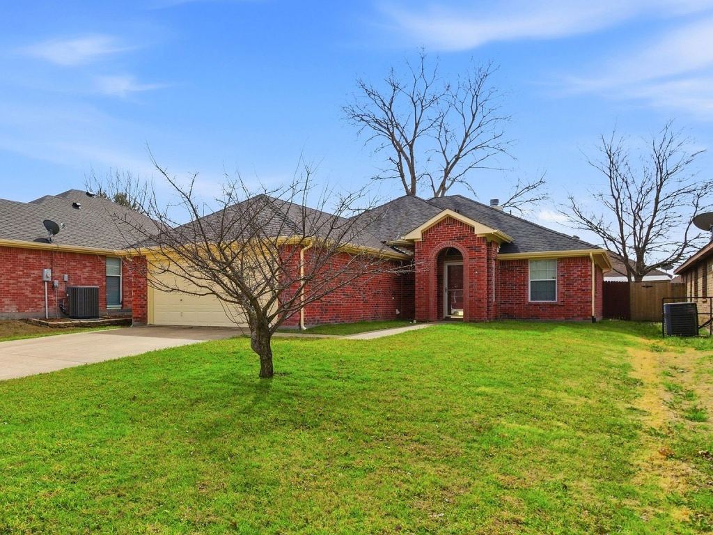 90 Elmwood Trail, Waxahachie, TX 75165 — photo 1
