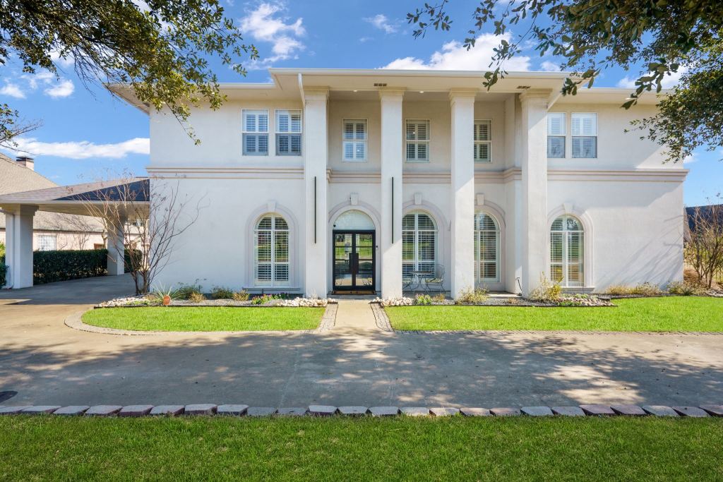1209 Windsor Drive, Corsicana, TX 75110 — photo 1