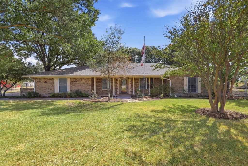5306 Elisa Lane