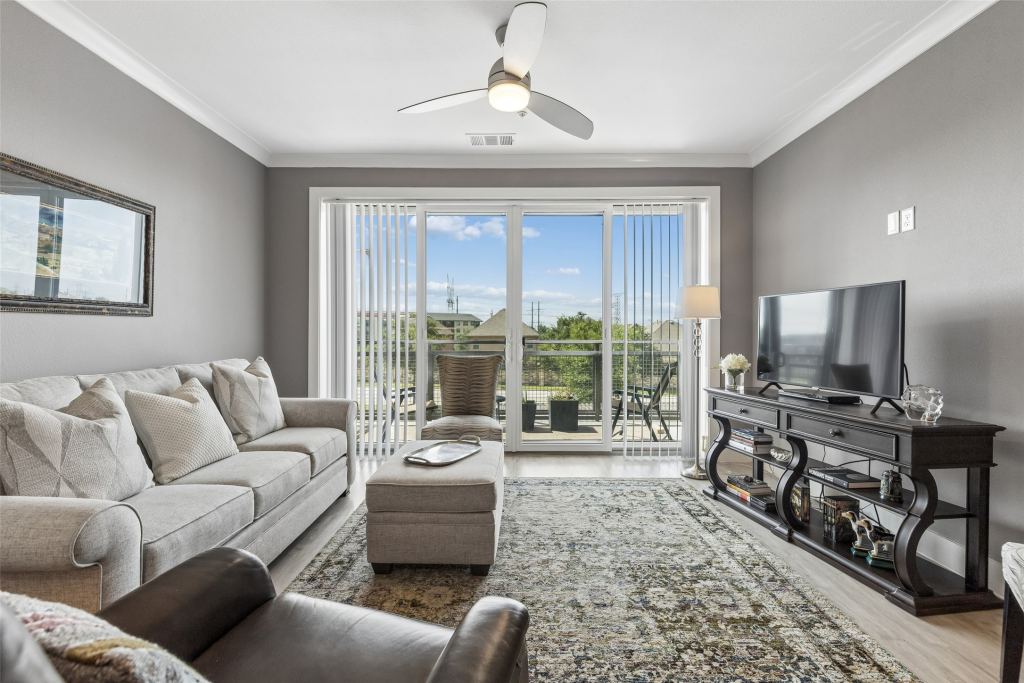 3517 Windhaven Parkway 2204, Lewisville, TX 75056 — photo 1