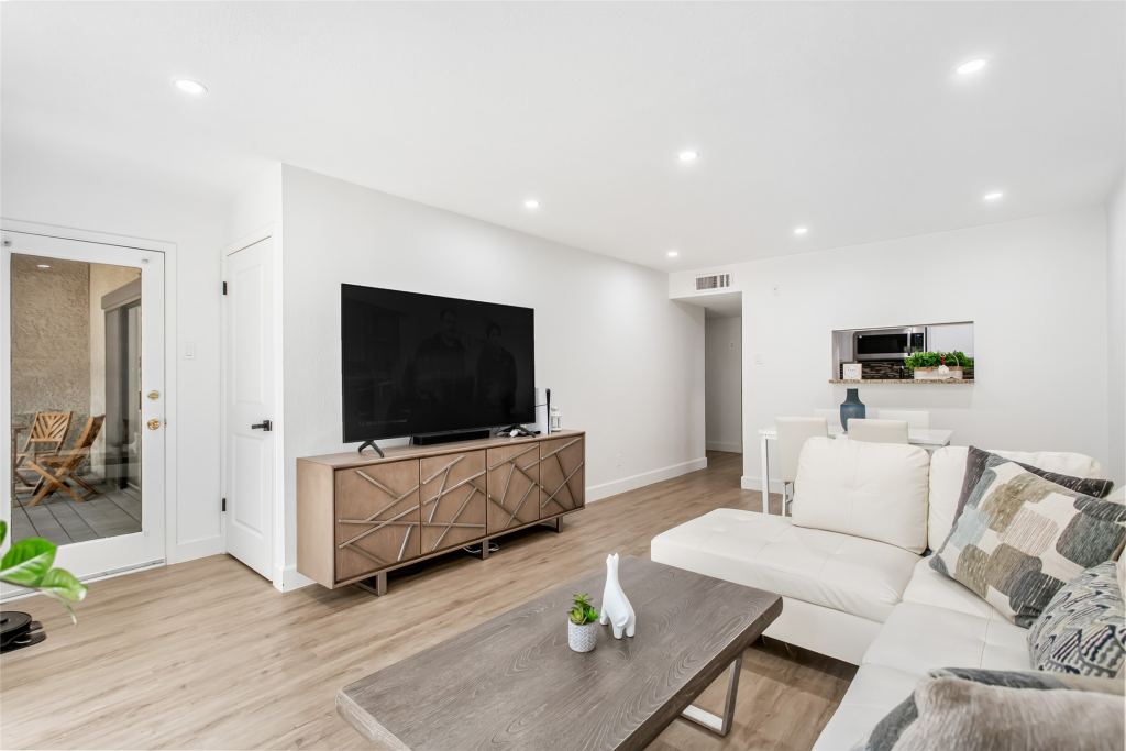 4541 N O Connor Road 2243, Irving, TX 75062 — photo 1