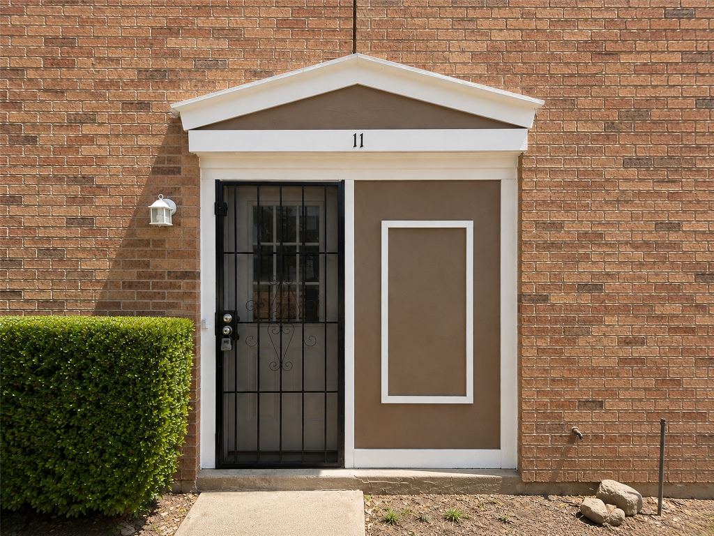 721 Lee Street 11, Mesquite, TX 75149 — photo 1