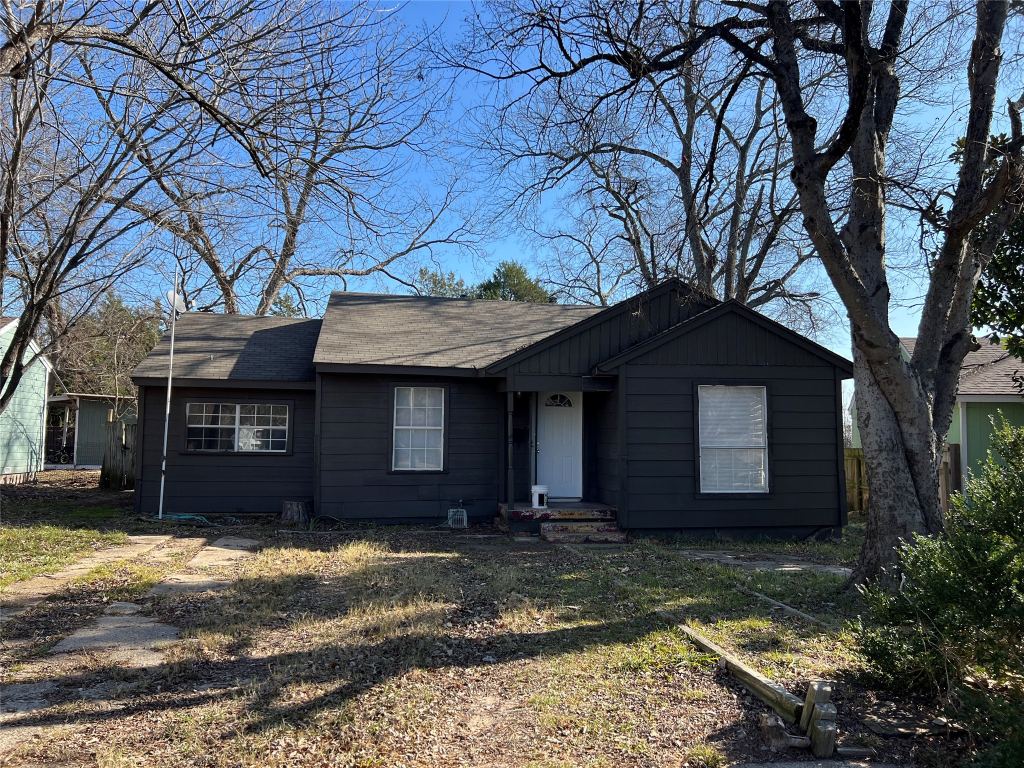 1104 Bell Drive, Greenville, TX 75401 — photo 1