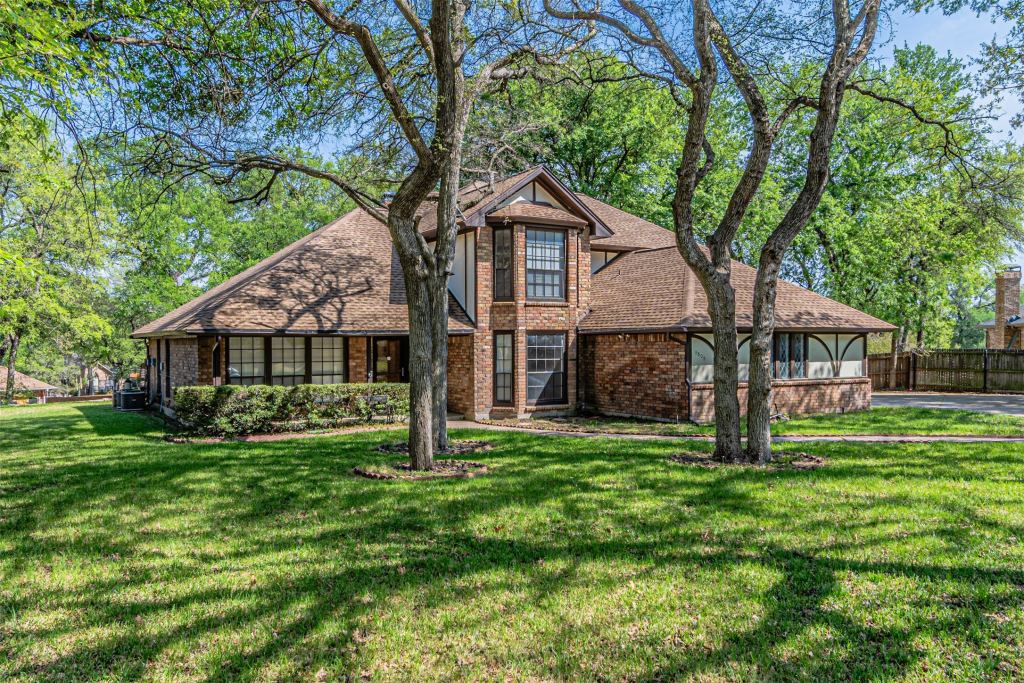 8808 Sylvan Court, Fort Worth, TX 76120 — photo 1