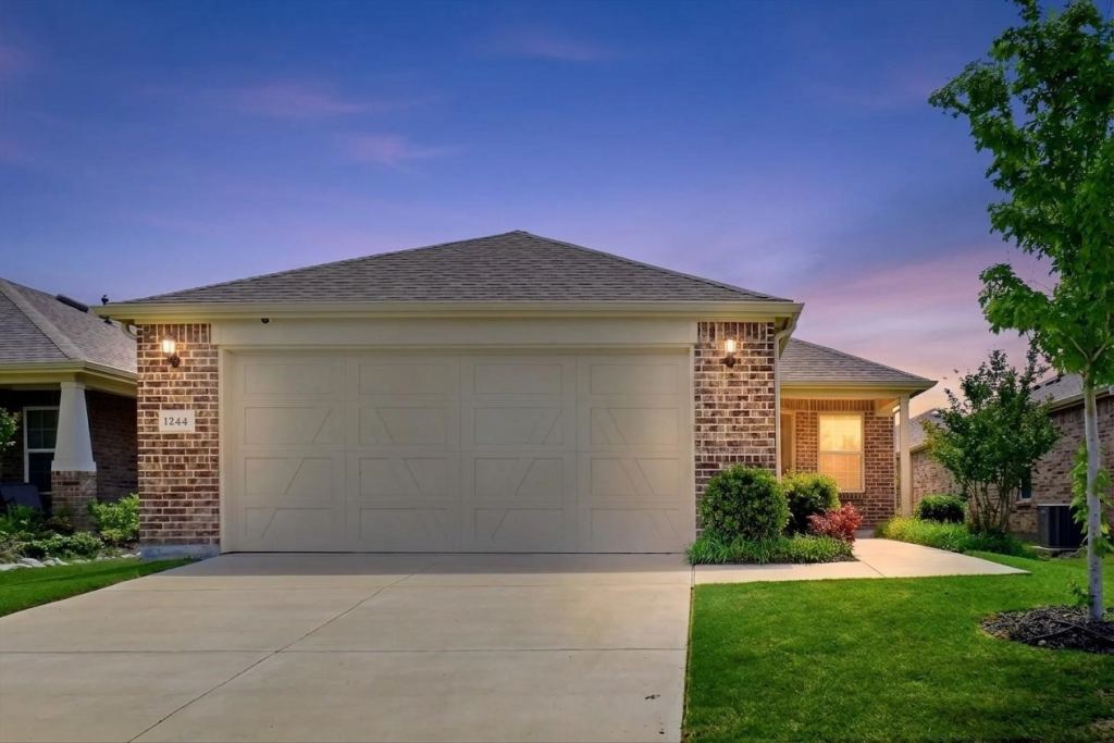 1244 Eagle Lane, Little Elm, TX 76227 — photo 1