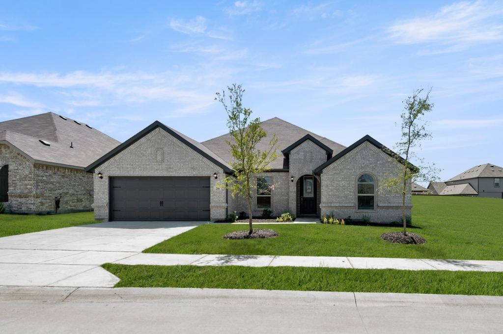 216 Comfort Drive, Godley, TX 76044 — photo 1