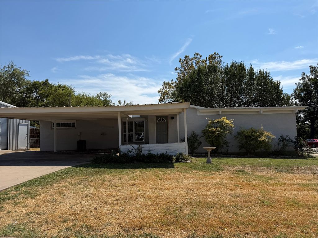 811 N Grant Drive, Sherman, TX 75092 — photo 1