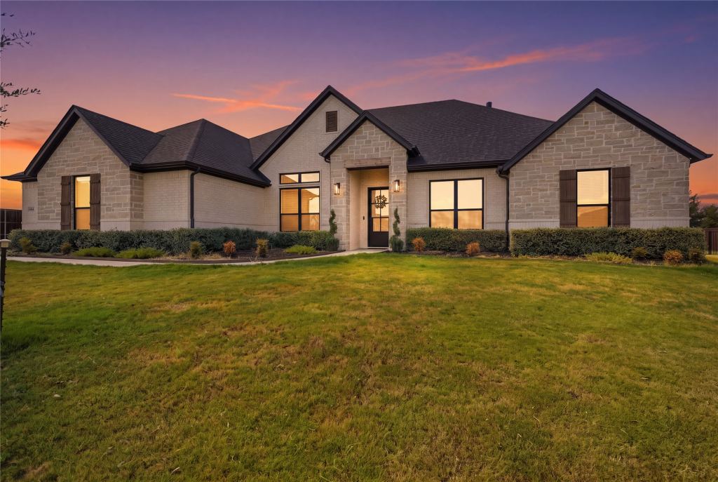 1021 Tobey Court