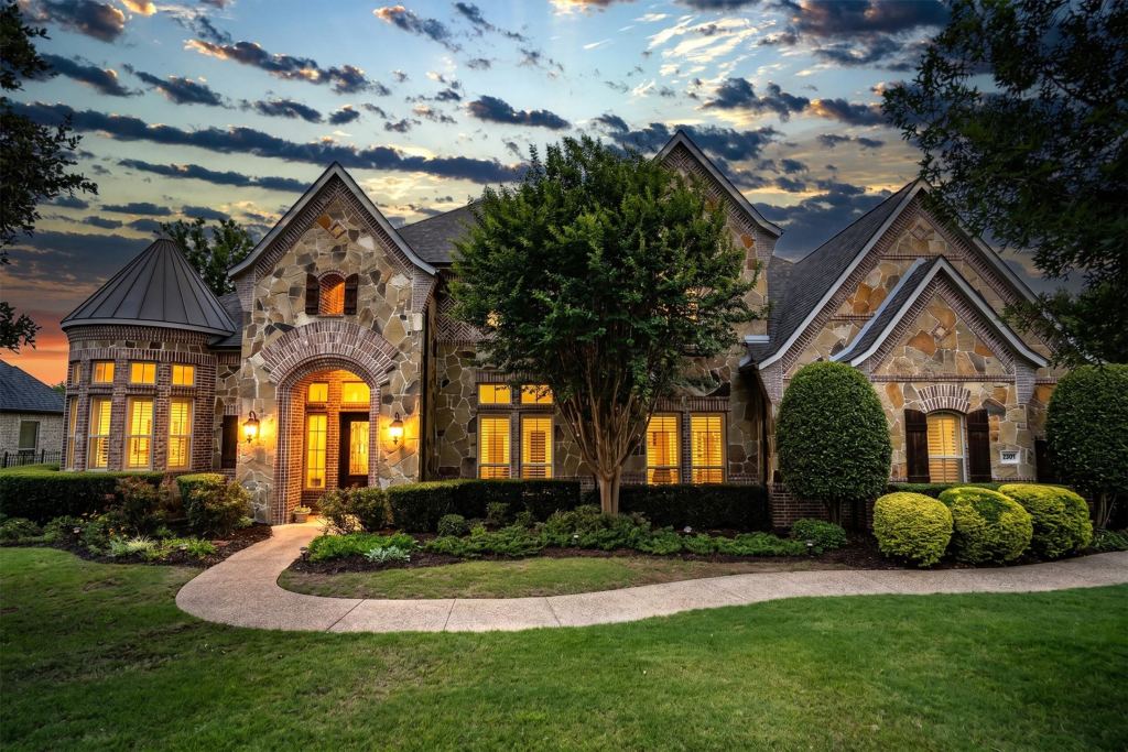 2301 Bella Lago Drive, Flower Mound, TX 75022 — photo 1