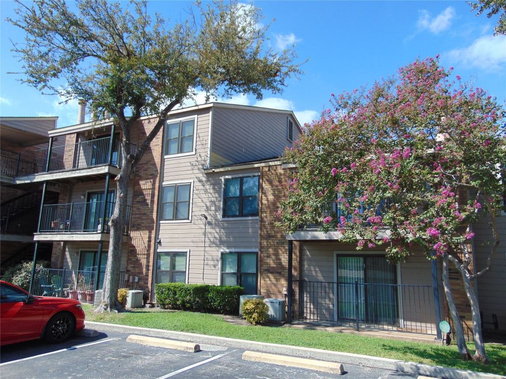 8109 Skillman Street 1008, Dallas, TX 75231 — photo 1