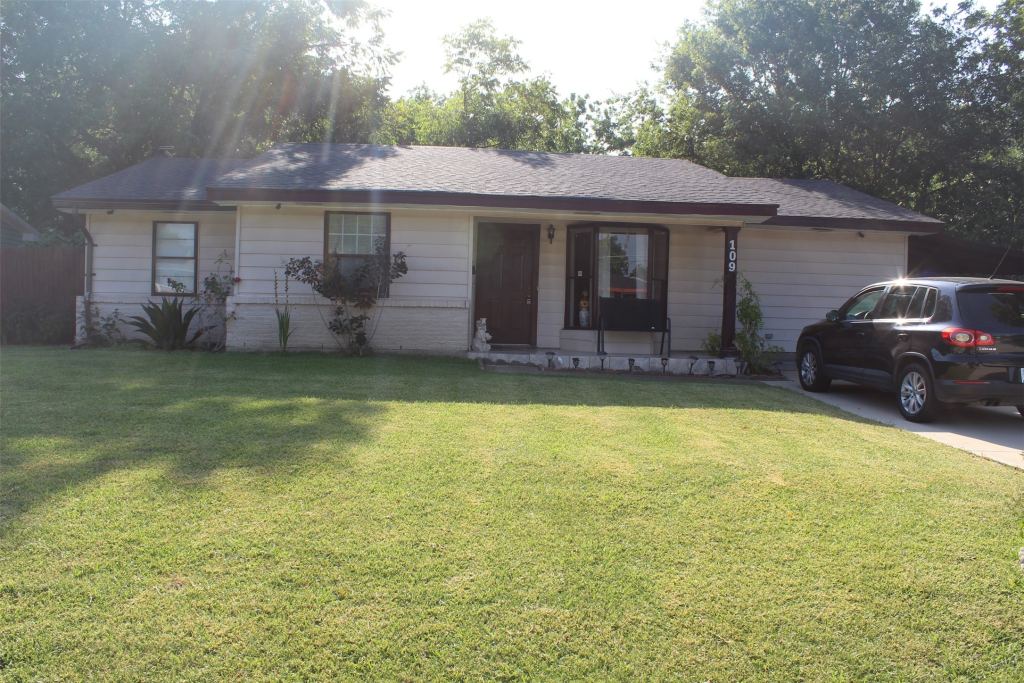 109 Brunswick Lane, Mesquite, TX 75149 — photo 1
